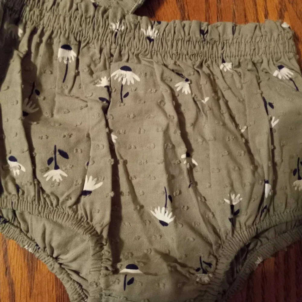 NWT 100% Cotton Sage Green Floral Baby Set Cottagecore Prairiecore Retro Photos